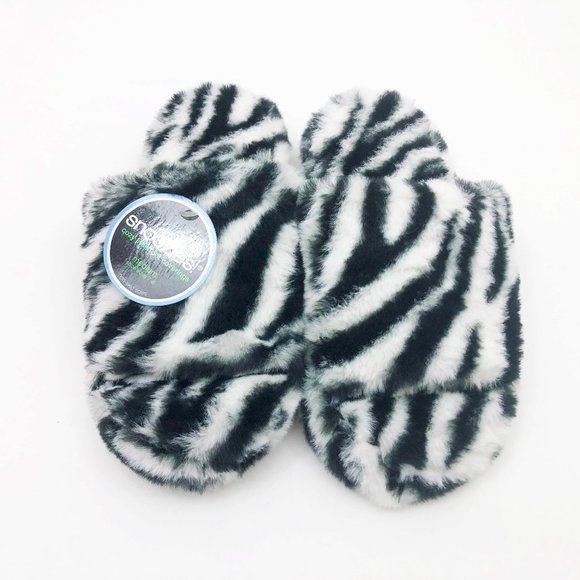 NWT Snoozies Women's Black & White Zebra Stripe Slide Slippers Medium 7/8 - Picture 1 of 6
